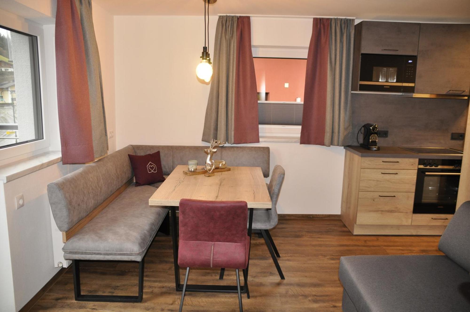 Herzis Appartements Wagrain Værelse billede
